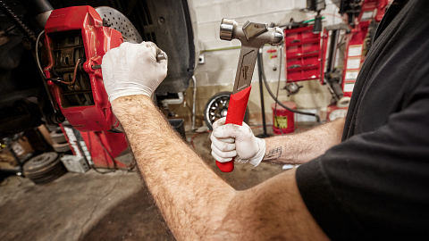 Milwaukee Tool continues their commitment to Automotive professionals by introducing new Dead Blow, Steel Ball Peen and Dead Blow Ball Peen Automotive Hammers. 