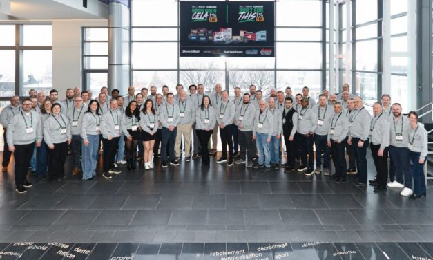 Vast-Auto/O’Reilly awards top network performers at largest convention to date